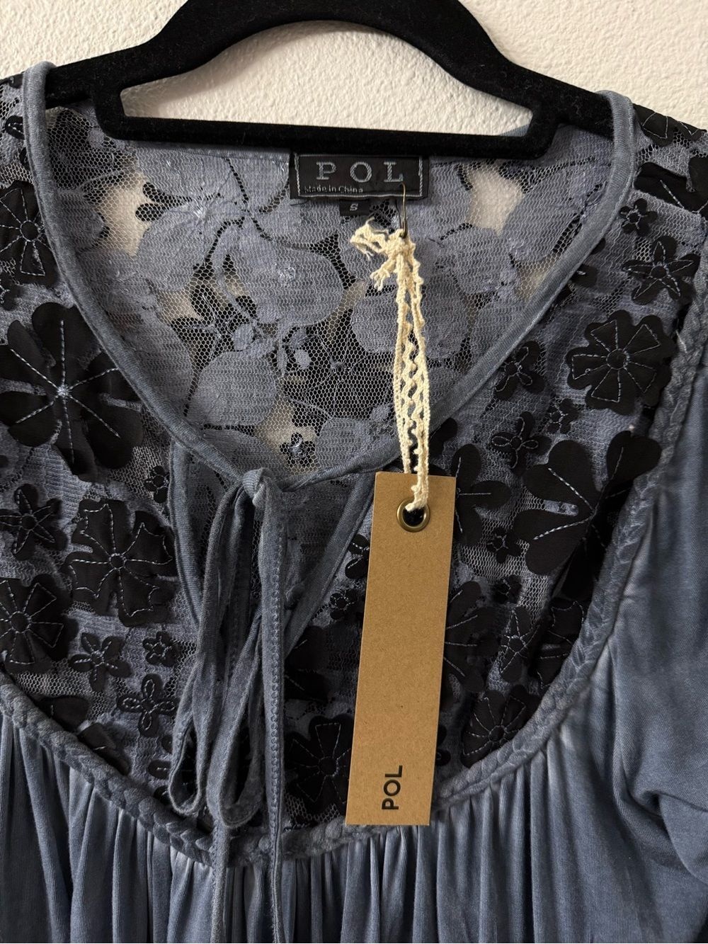 POL Blue Lace Yoke Tunic Peasant Blouse Tagged Size Small - Picture 6 of 7